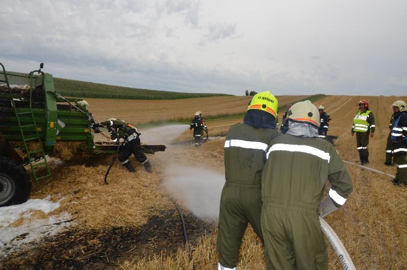 20130804_Brand Traktor_Schulleredt (42).jpg